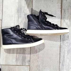 Frye and Co. Leather black cool sneaker zipper and laces size 8.5